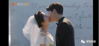 娱乐吃瓜菌恋爱,甜蜜瓜田里的浪漫邂逅