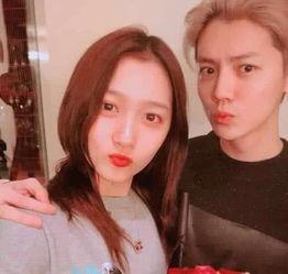 娱乐吃瓜的头像图片女生