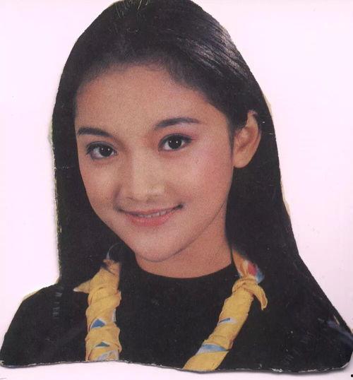 娱乐吃瓜的头像图片女生